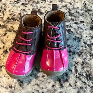 Rain boots size 4